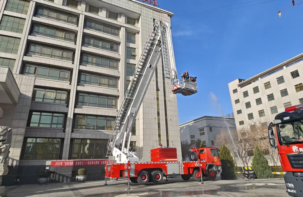 emc网页版登录建设煤矿运营服务分公司:消防演练提升应急能力