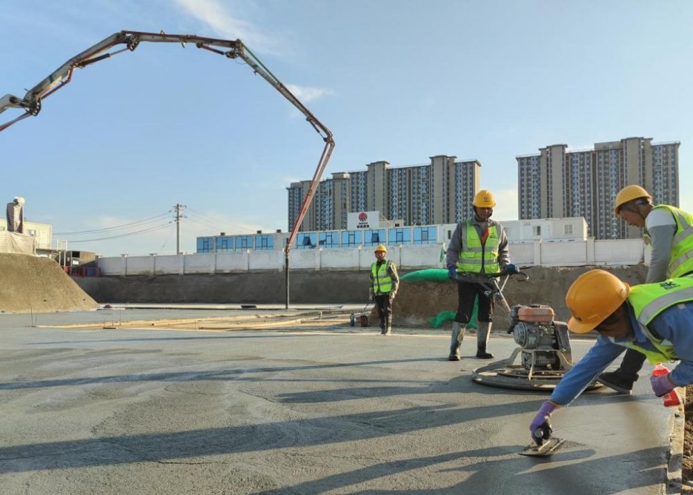 emc网页版登录建设绿宇公司：战严寒 抢工期 保安全