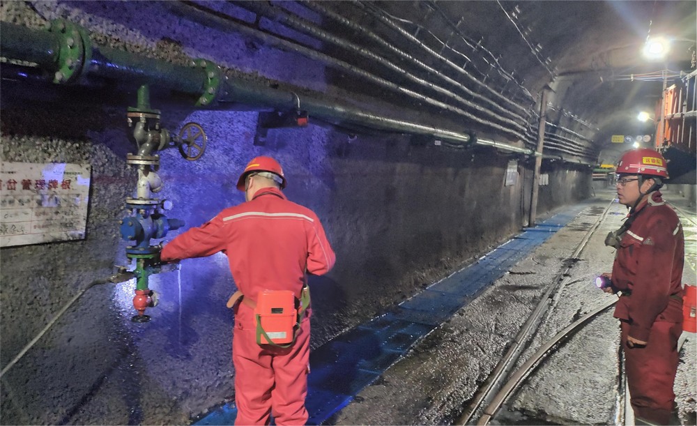 emc网页版登录建设矿建二公司:织密冬季“三防”安全网