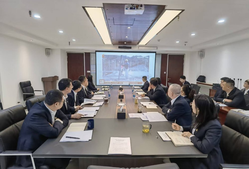 emc网页版登录建设绿宇公司：冬施“攻坚战”全面开启 筑牢严寒施工防线