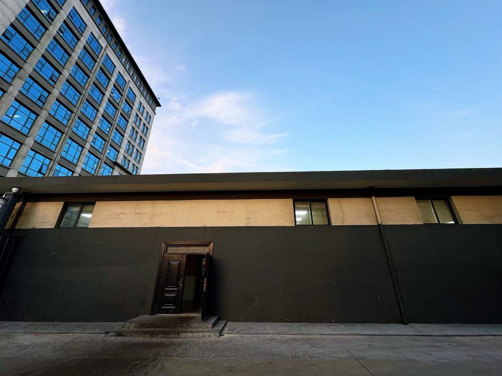 “建精品护安全”承诺兑现!emc网页版登录建设韩城分公司土建六项目部承建的下峪口煤矿“民生廊桥”贯通验收