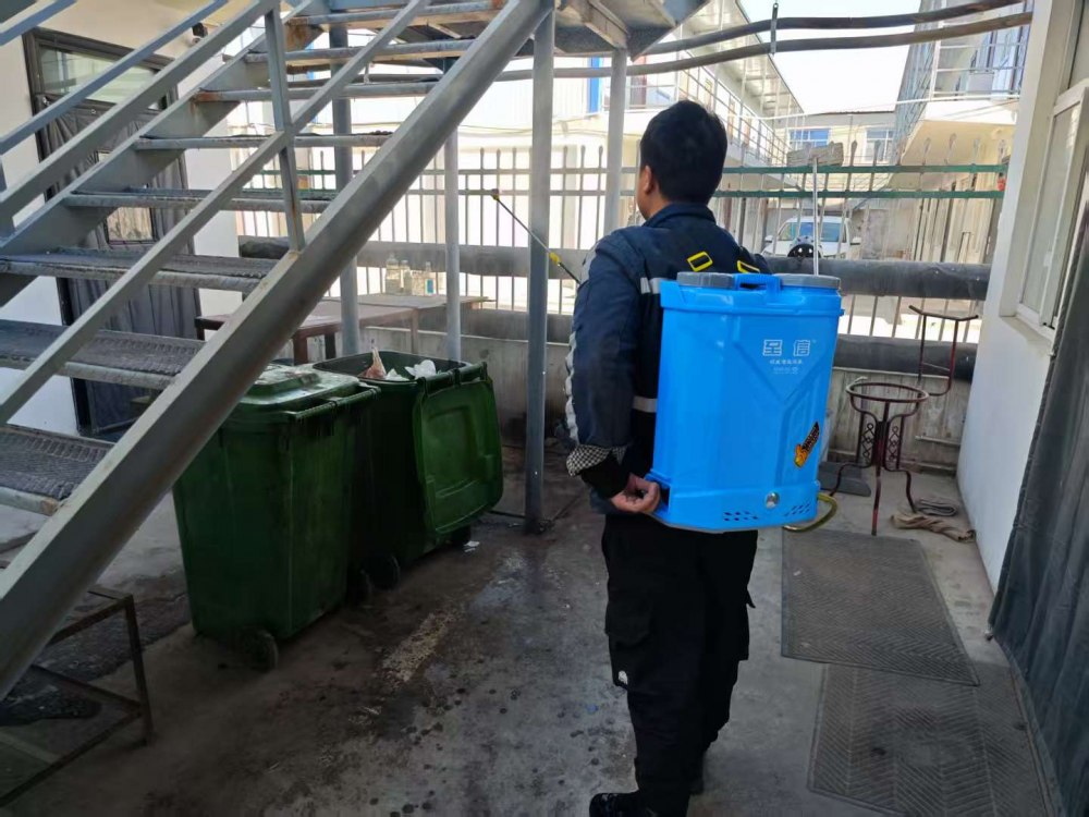 emc网页版登录建设煤矿运营服务分公司：冬日双线守护，温暖与精准并行