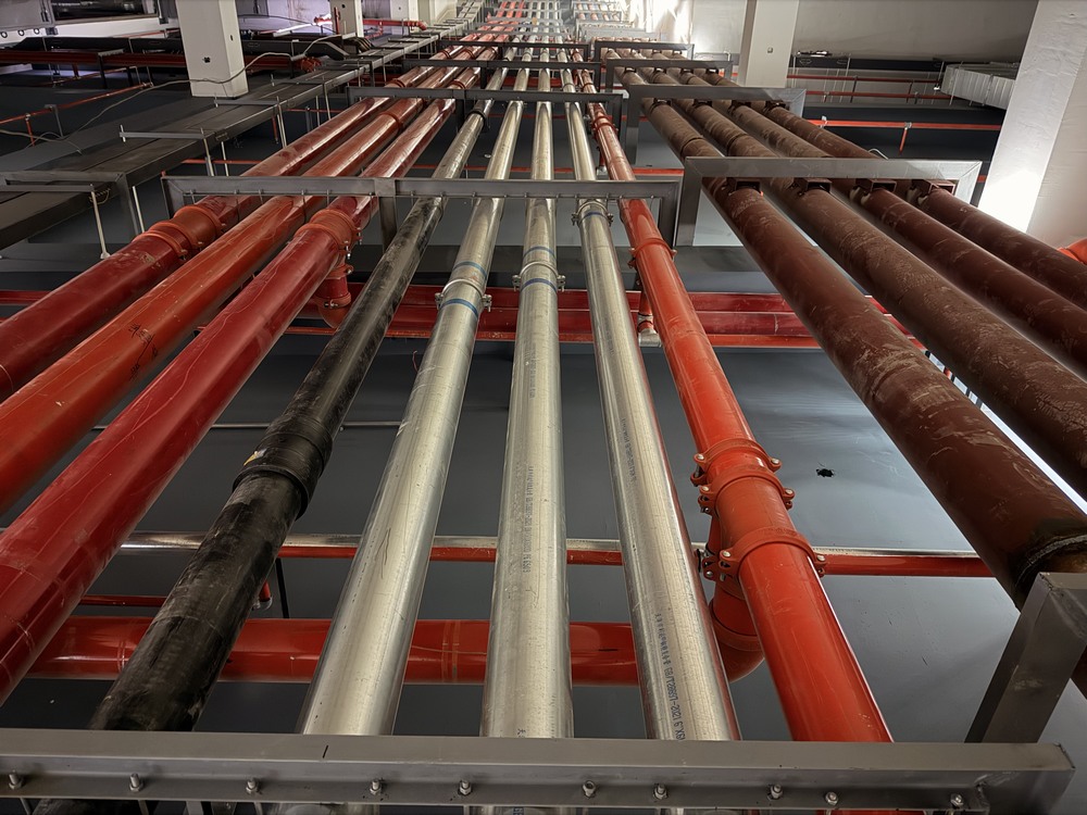 emc网页版登录建设新龙城直属项目部：精雕细琢布“脉络”，智慧建造提品质