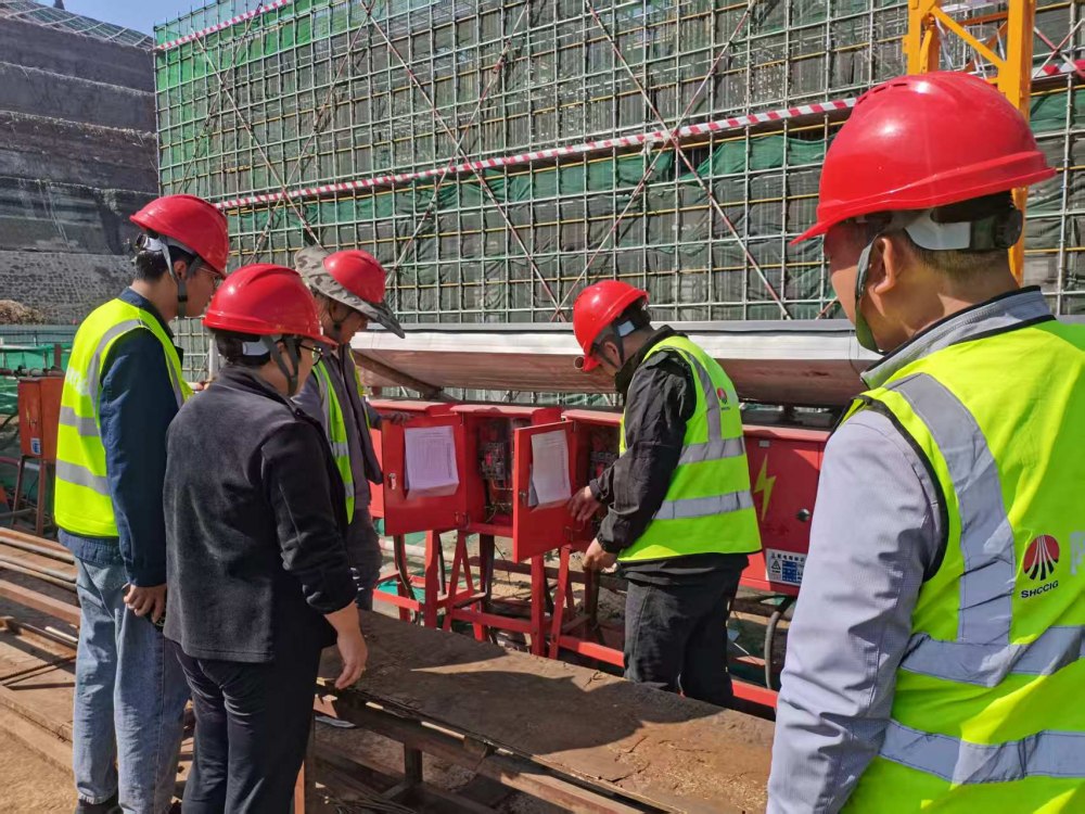 emc网页版登录建设韩城分公司土建九项目部:党建引领强担当 “三亮三比”促发展