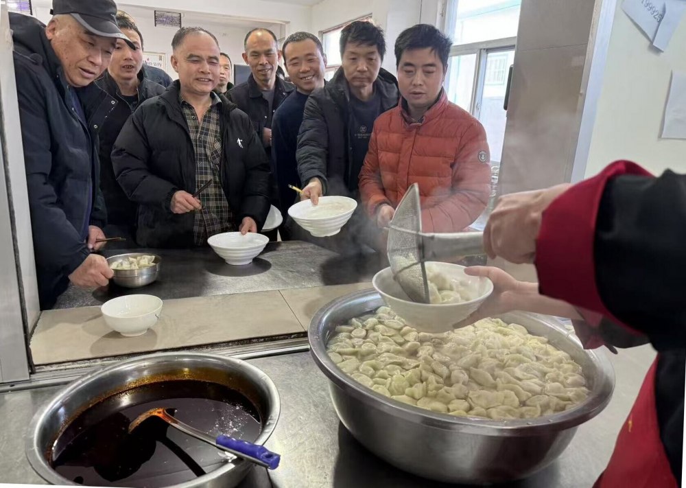 emc网页版登录建设煤矿运营服务分公司：-25℃下的“暖流”行动