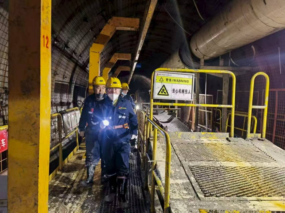 emc网页版登录建设煤矿运营服务分公司：收心归位拉满弦 筑牢防线保开工