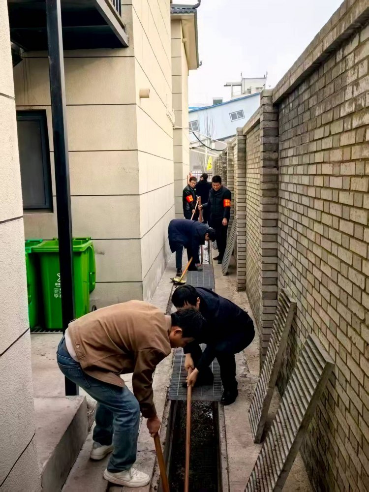 emc网页版登录建设煤矿运营服务分公司：学雷锋 做志愿 践初心 共奋进